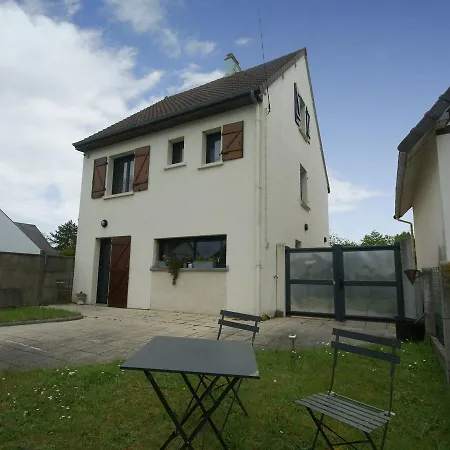 Casa vacanze Holiday Near The Beach *