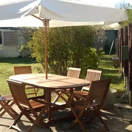 בית נופש Holiday Near The Beach *